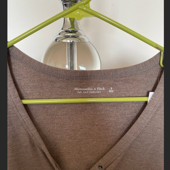 NWT ABERCROMBIE LONG SLEEVE COTTON BODYSUIT--BROWN--SMALL--WOMEN'S - Picture 4 of 4